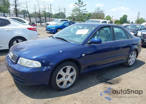 2002 Audi S4 2.7T z USA, uszkodzony, nr VIN WAURD68D22A000596